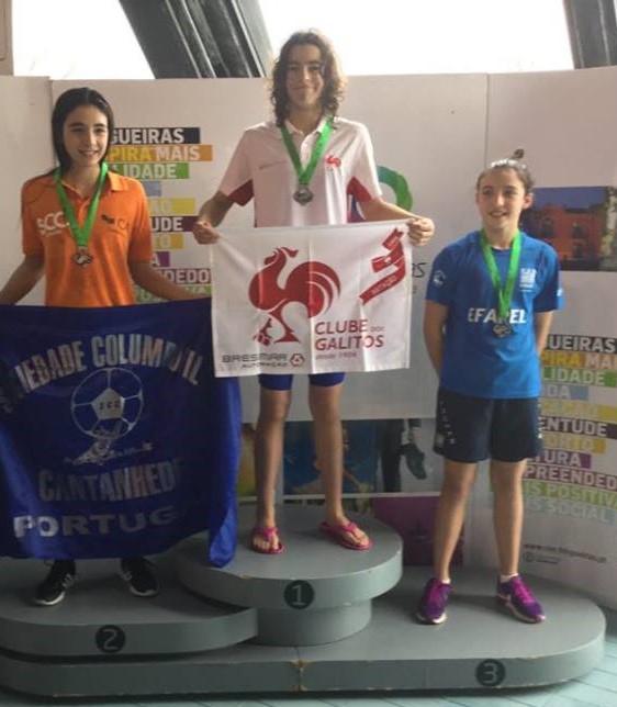 Carolina Fernandes bate mais dois recordes nacionais